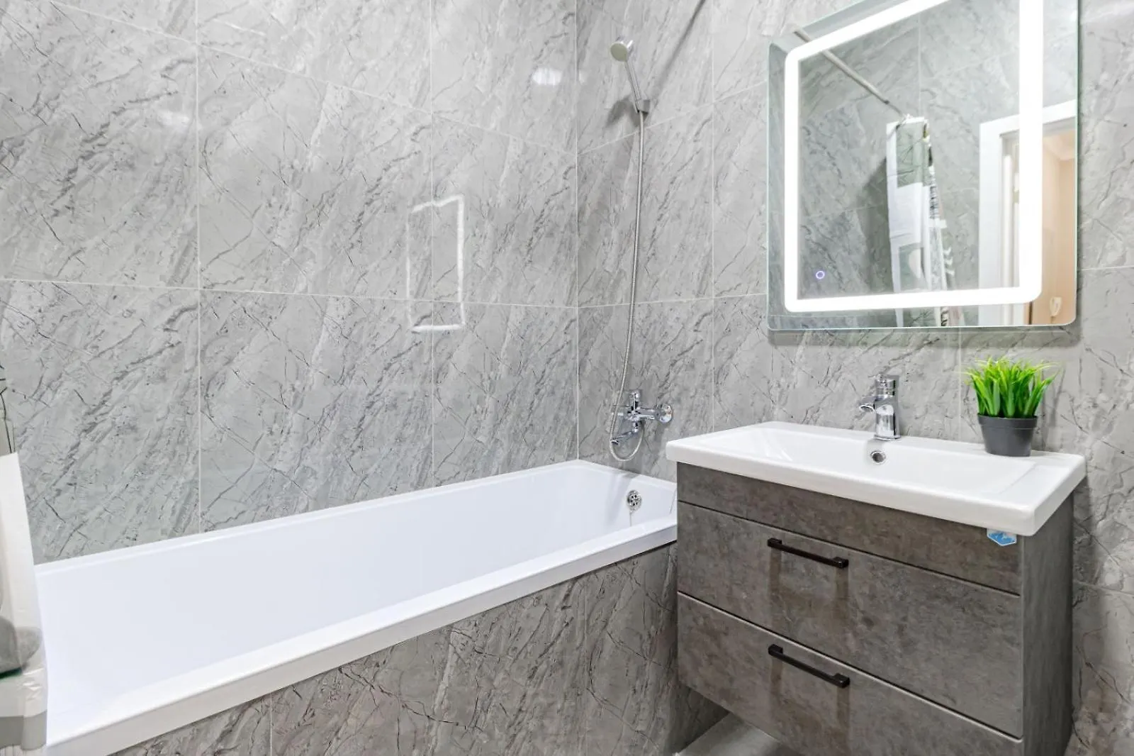 Apartment Tandau Family Stay Nur-Sultan